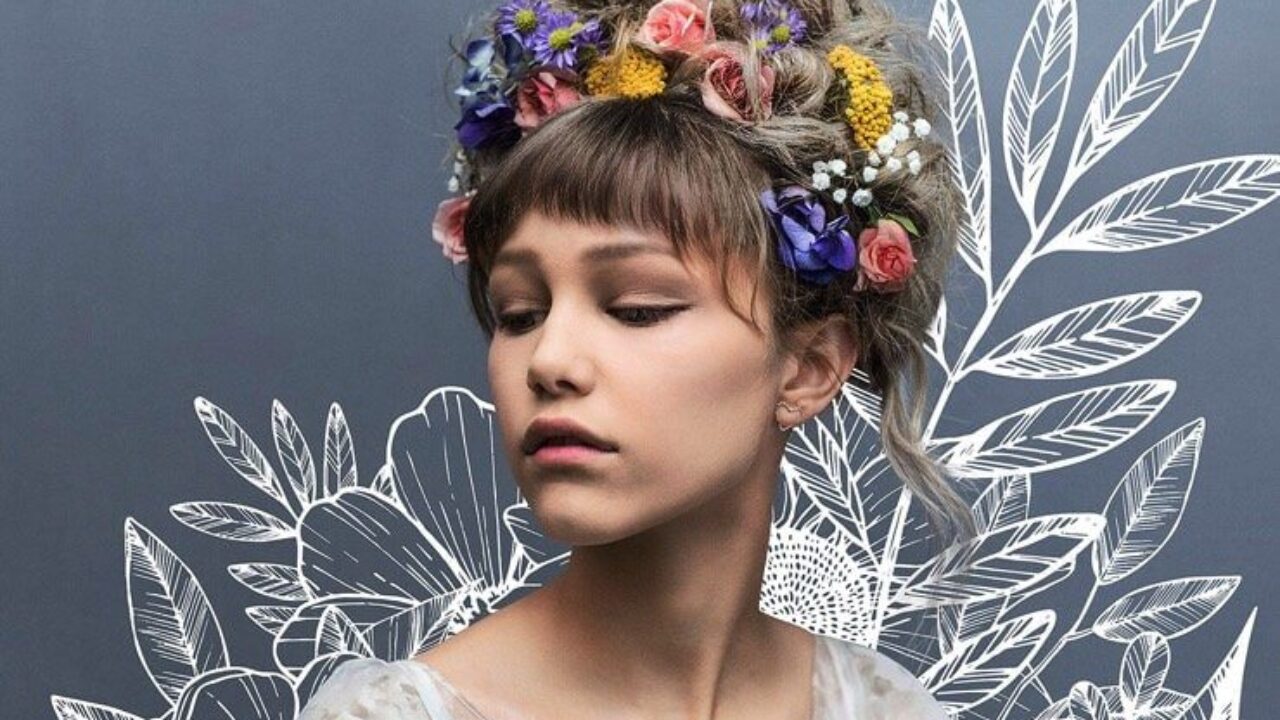 Grace VanderWaalが東京で撮影した「Moonlight」MVを公開